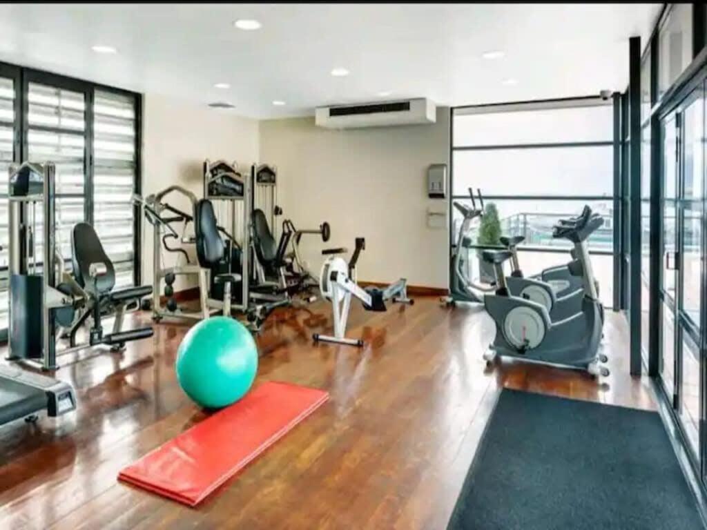 Lovely Bright Apartment With Balcony Pool And Gym Auckland Exterior foto